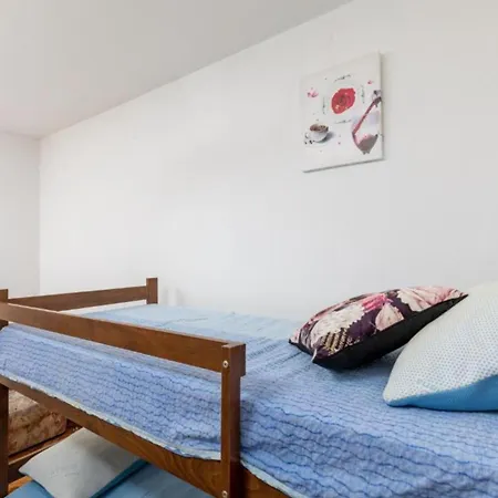 Valjalo Ντουμπρόβνικ