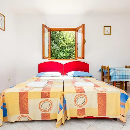 Valjalo Ντουμπρόβνικ